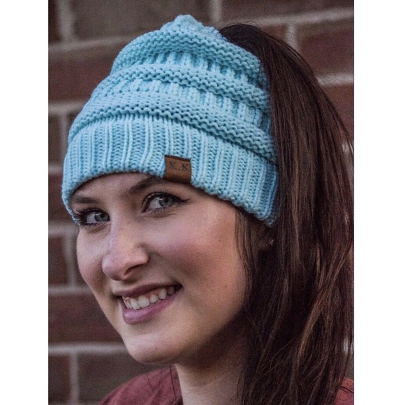 KK Ponytail Beanie-Black - Picture 2 of 2